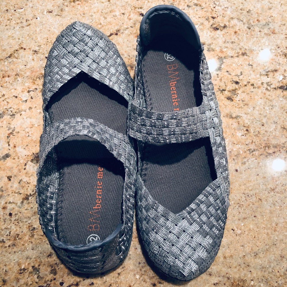 Girls shoes. Euro size 32